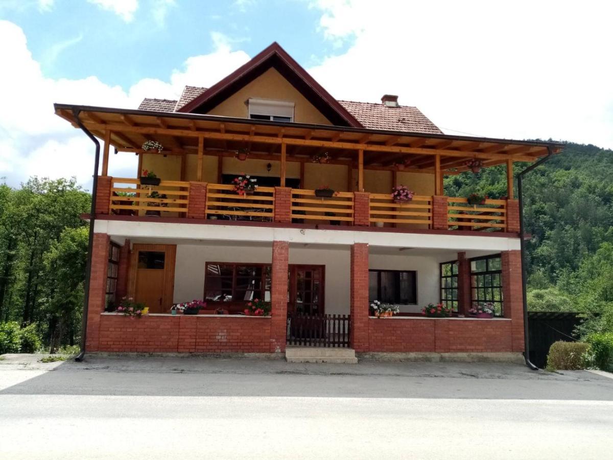 Apartman Dunja I Milos Mokra Gora Exteriér fotografie