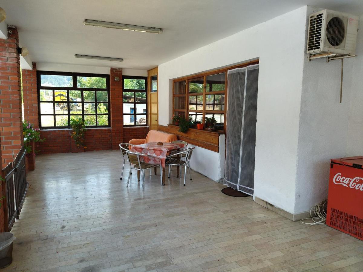 Apartman Dunja I Milos Mokra Gora Exteriér fotografie